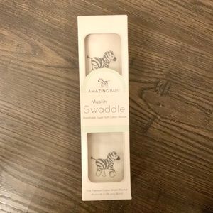 NWT Amazing Baby Swaddle zebras